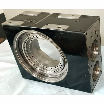 rotary table housing