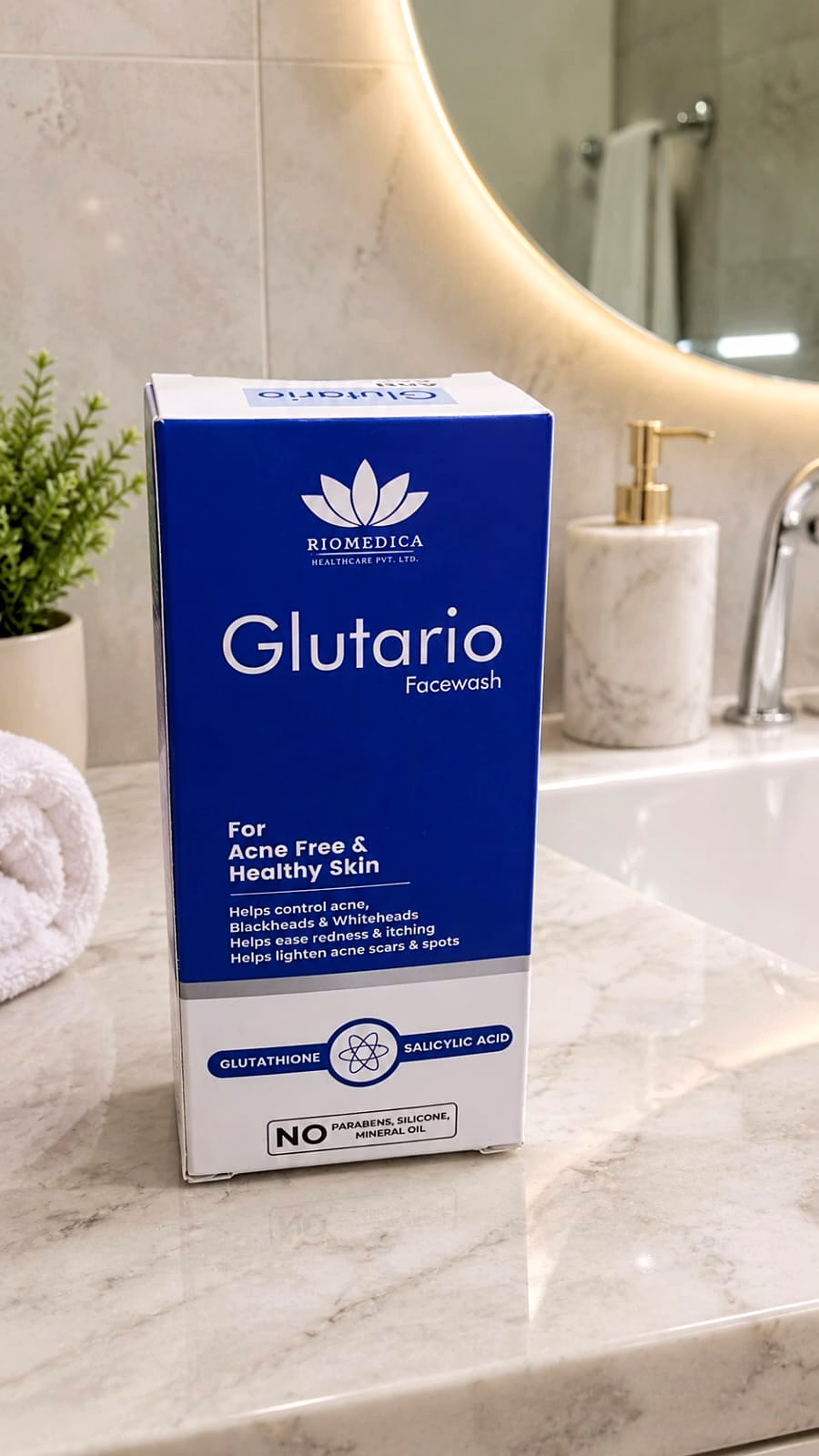 GLUTARIO FACE WASH image 1