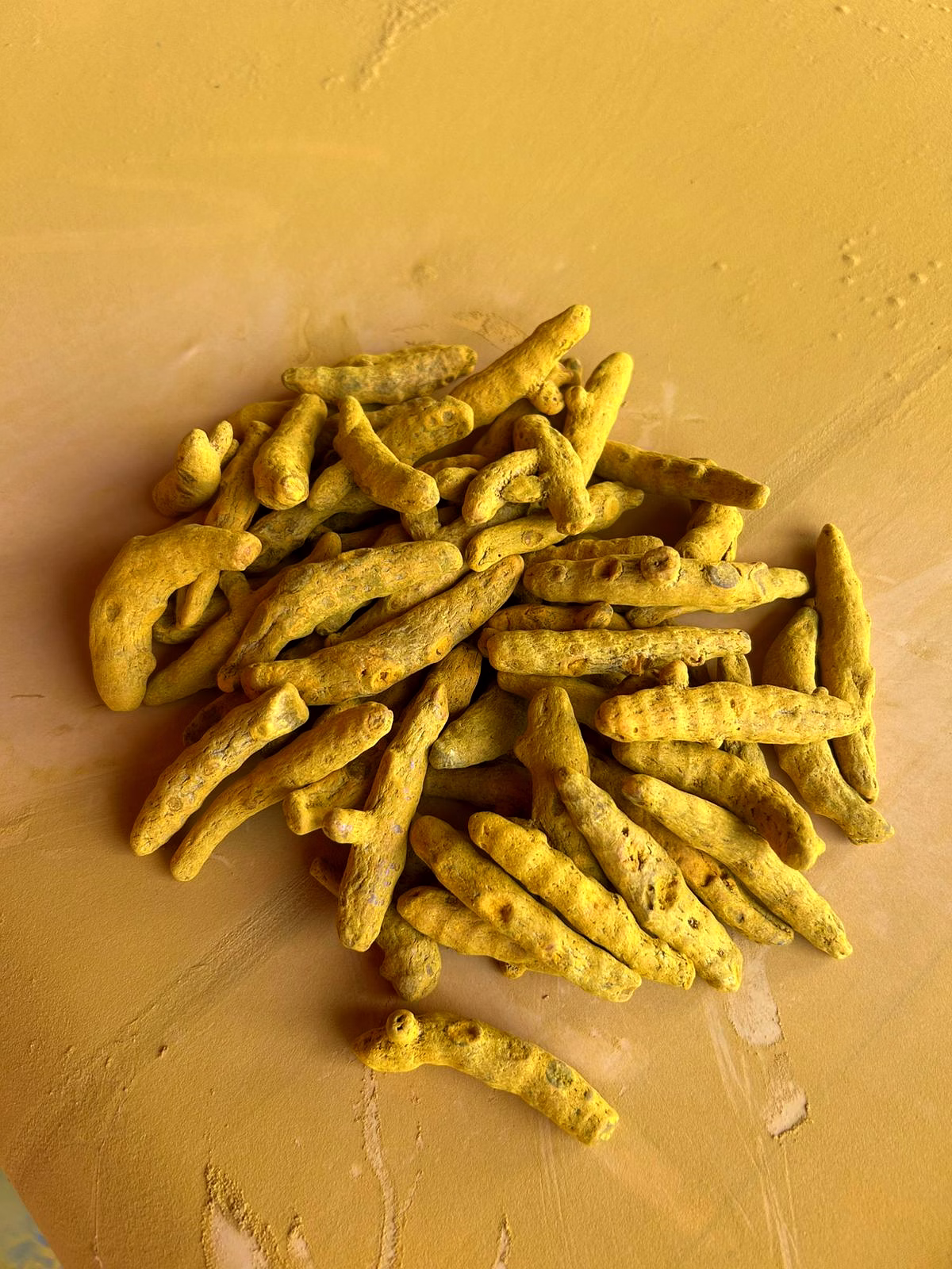 TURMARIC FINGAR image 3