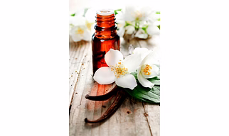 Vanilla oil
