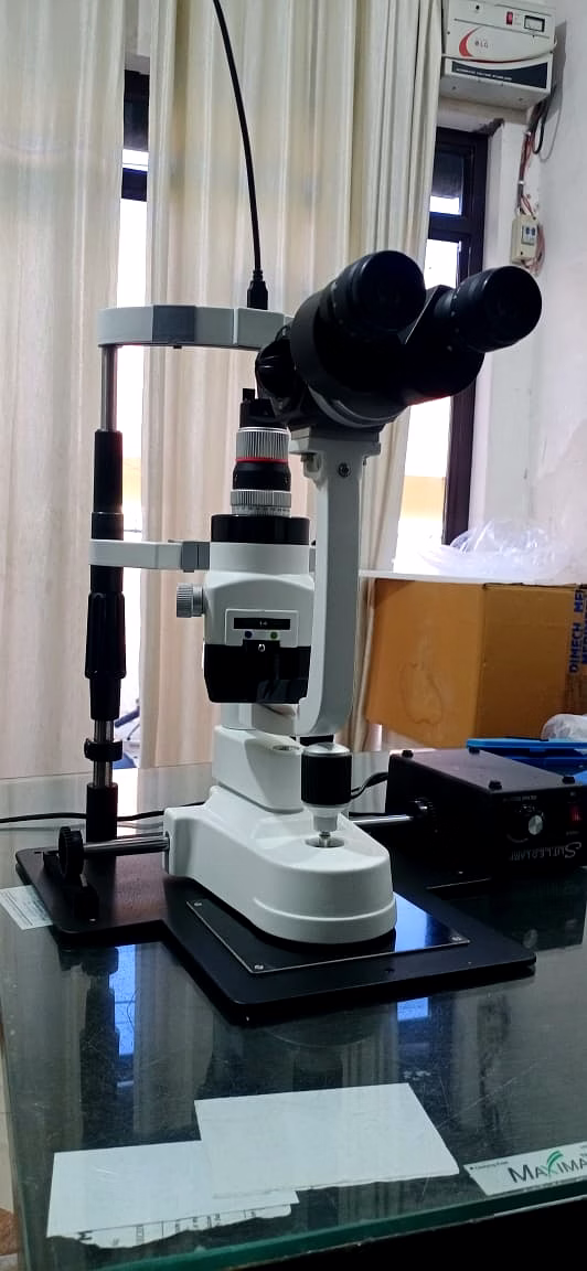 Slit lamp image 2