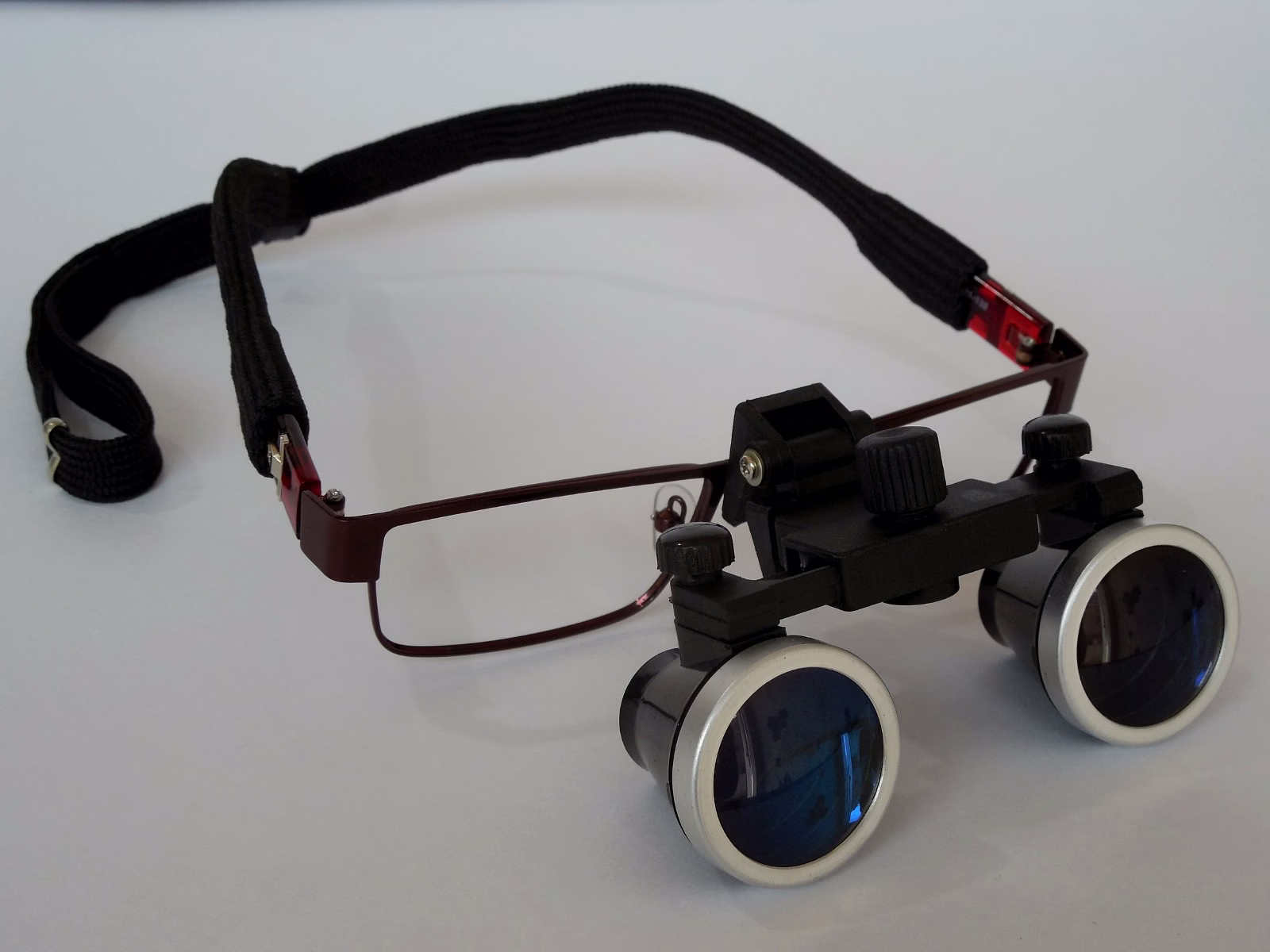 Surgical Loupe image 3