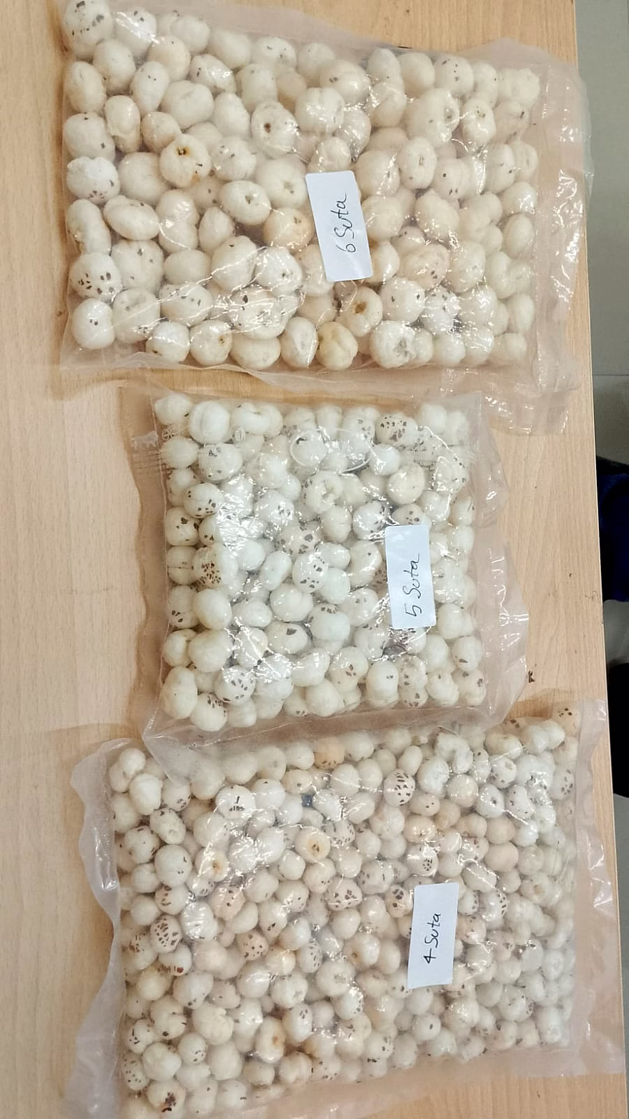 Fox nuts image 1