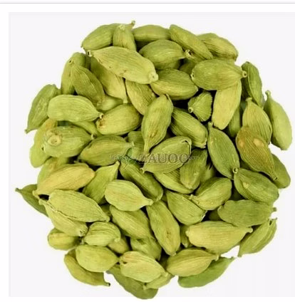 green cardamom seeds