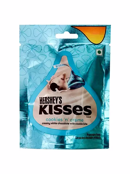 Hersheys Kisses Cookies N Cream Chocolate Pouch (33 G)-505