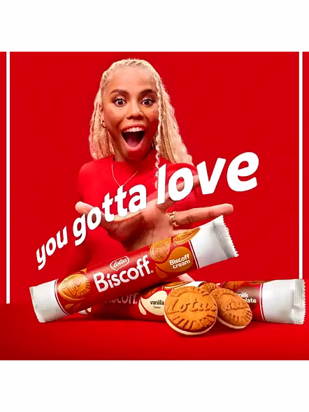 Lotus Biscoff Roll Milk Chocolate (110 G)-1