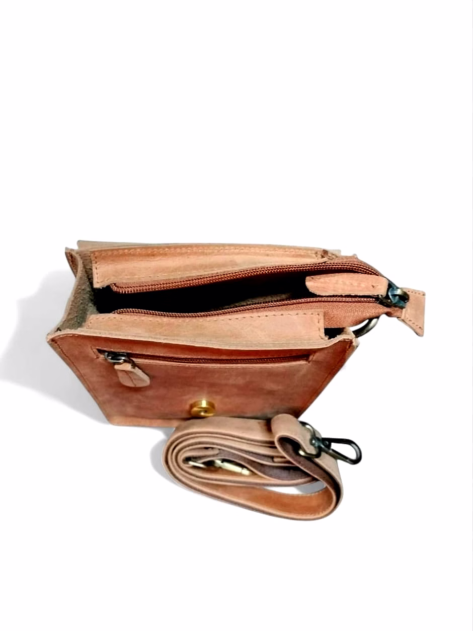 Compact Size Leather Messenger Bag – Compact & Stylish image 4