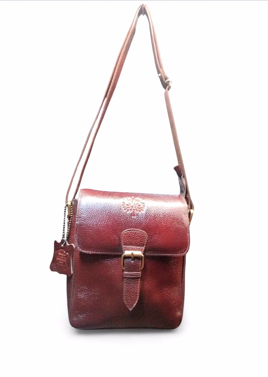 Spacious & Sophisticated Leather Messenger Bag image 1