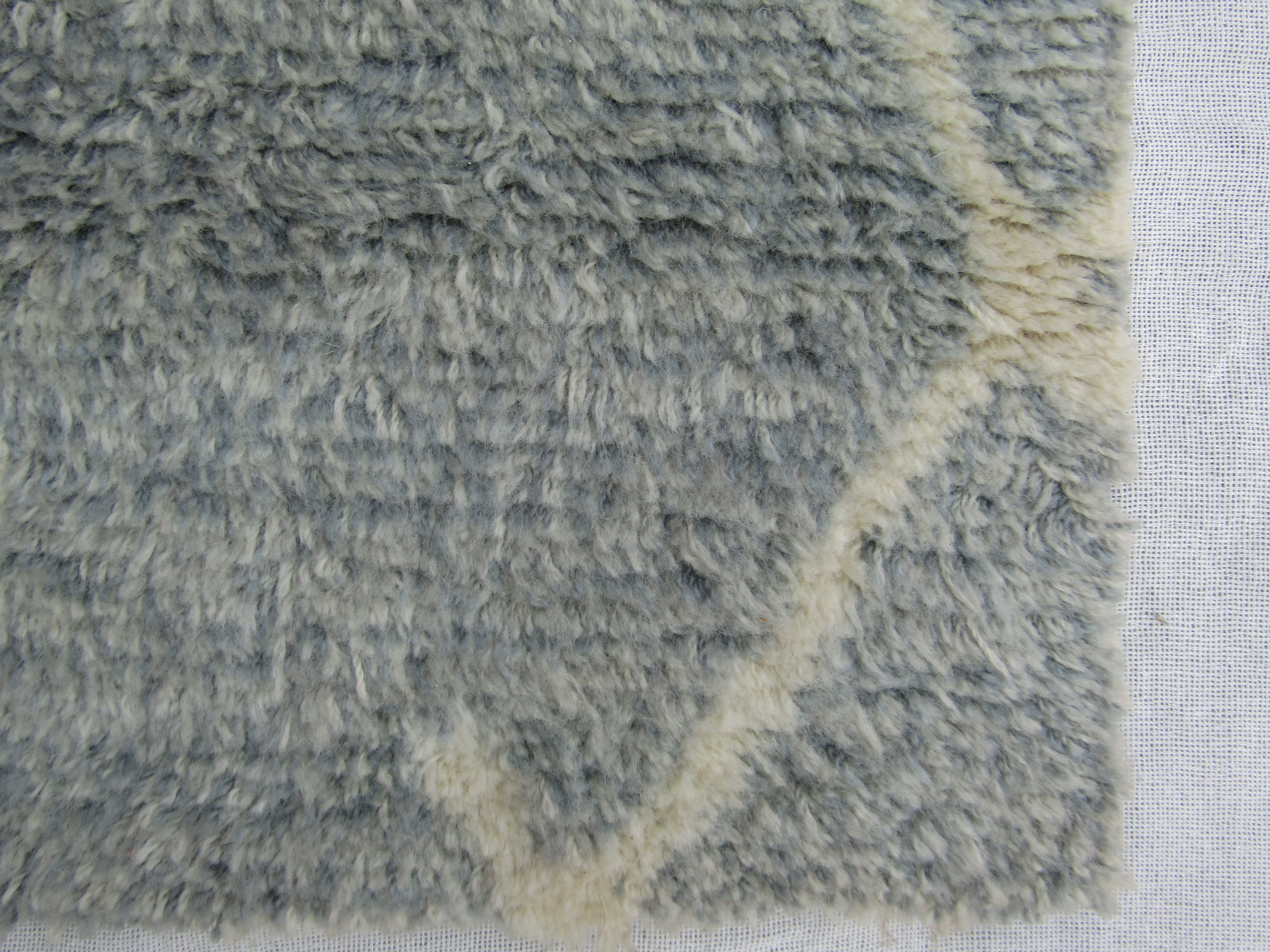 Crossby Hand tufted Wool Rug-3