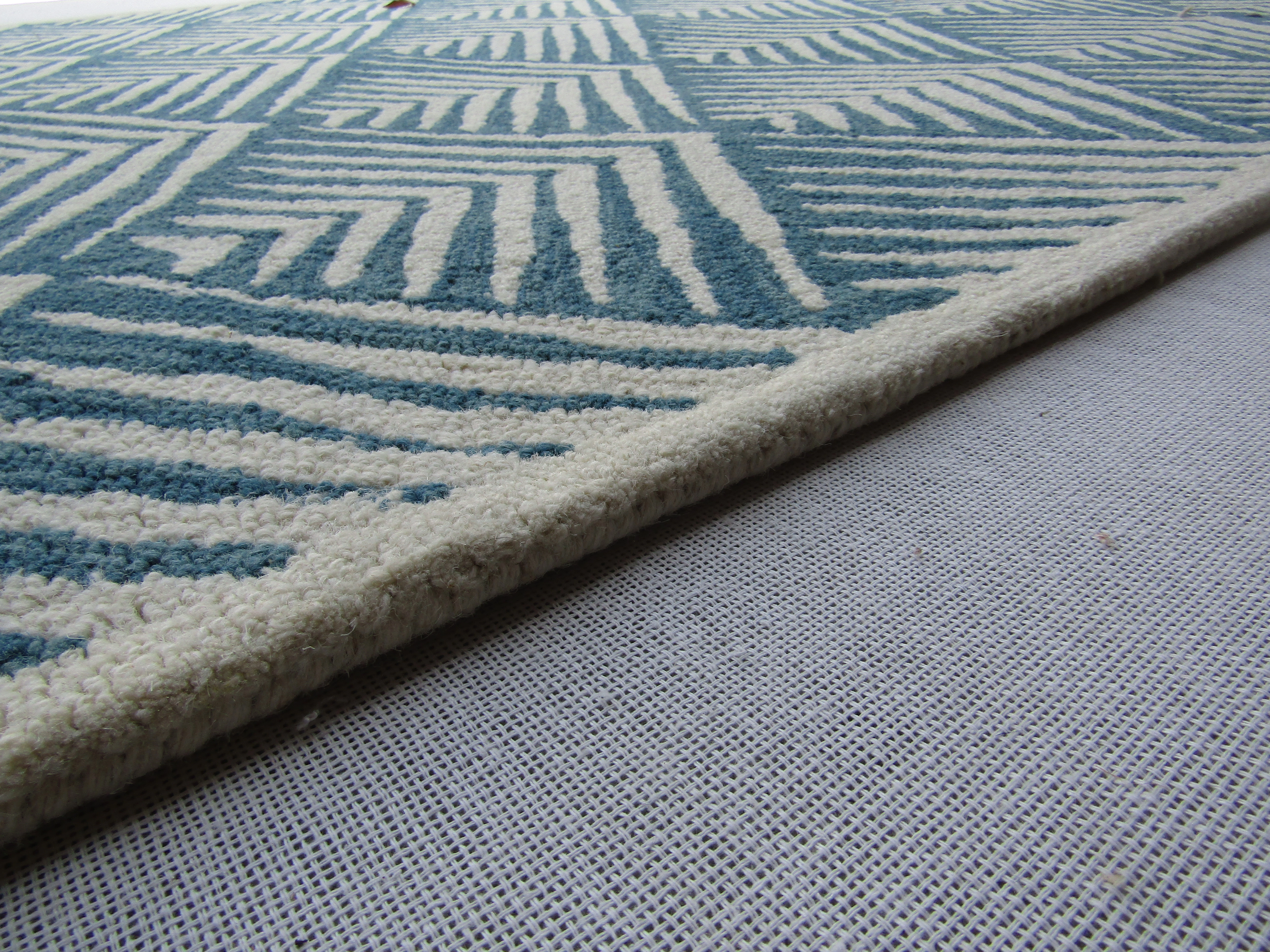 Eco Hand tufted Wool Rug-3