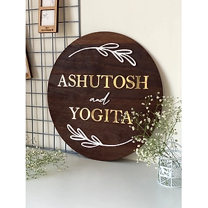 Elegant Floral Couple Nameplate