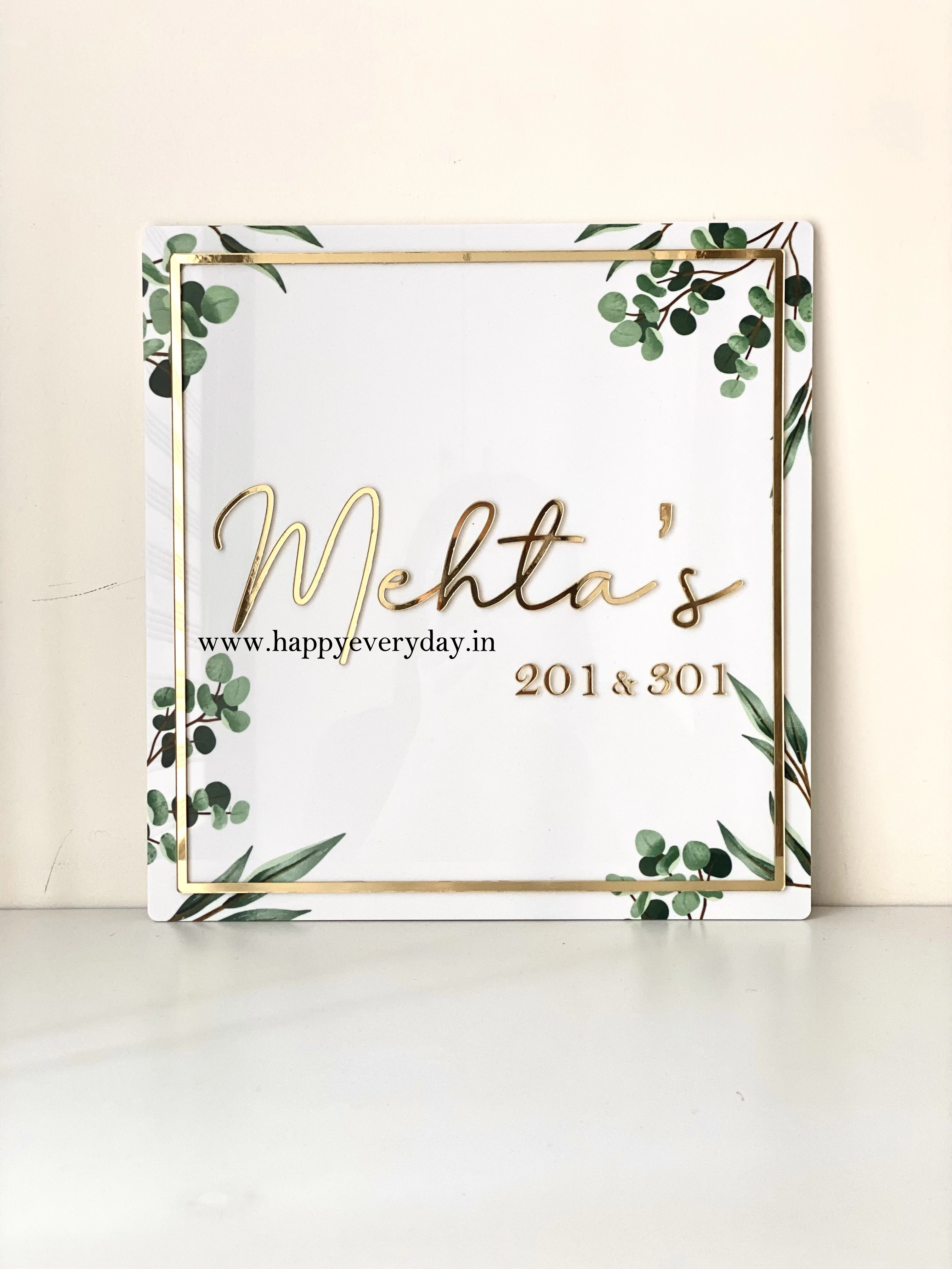 Floral White and Golden Nameplate - Square-HE009