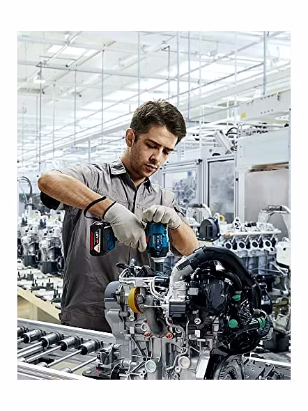 Bosch Gds Heavy Duty Cordless Impact Wrench Brushless Motor, 400 Nm, 3,700 Bpm, 1/2'', Auto Bolt Release, 1.25 Kg, 2 X Battery Gba 18V 5.0Ah & Quick Charger Gal 18V-40, 1 Year Warranty, Multicolor