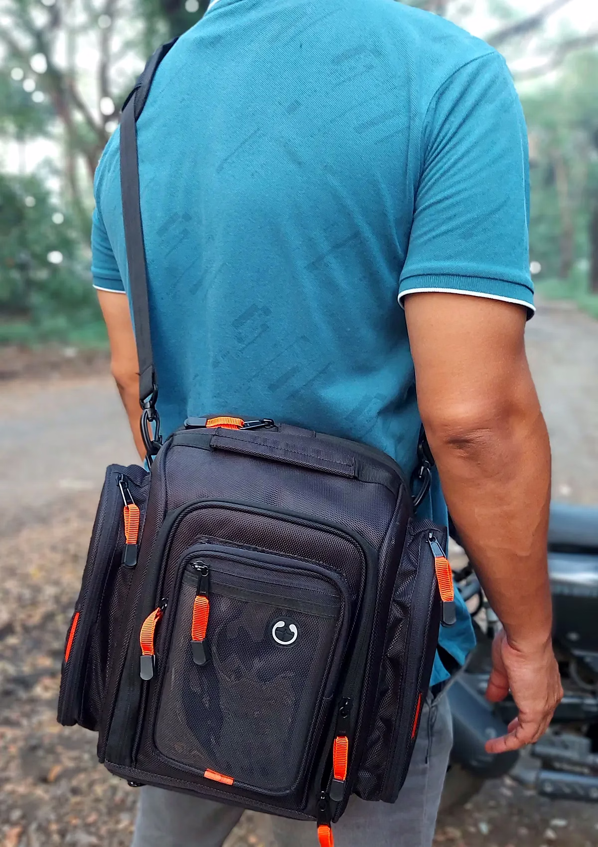 Tryka Gears Ride Mate Tank Bag | 10 / 18 / 25 litres | High Strength Magnets | Durable Fibre 1680 Denier | Warranty Backed | Made in India image 6