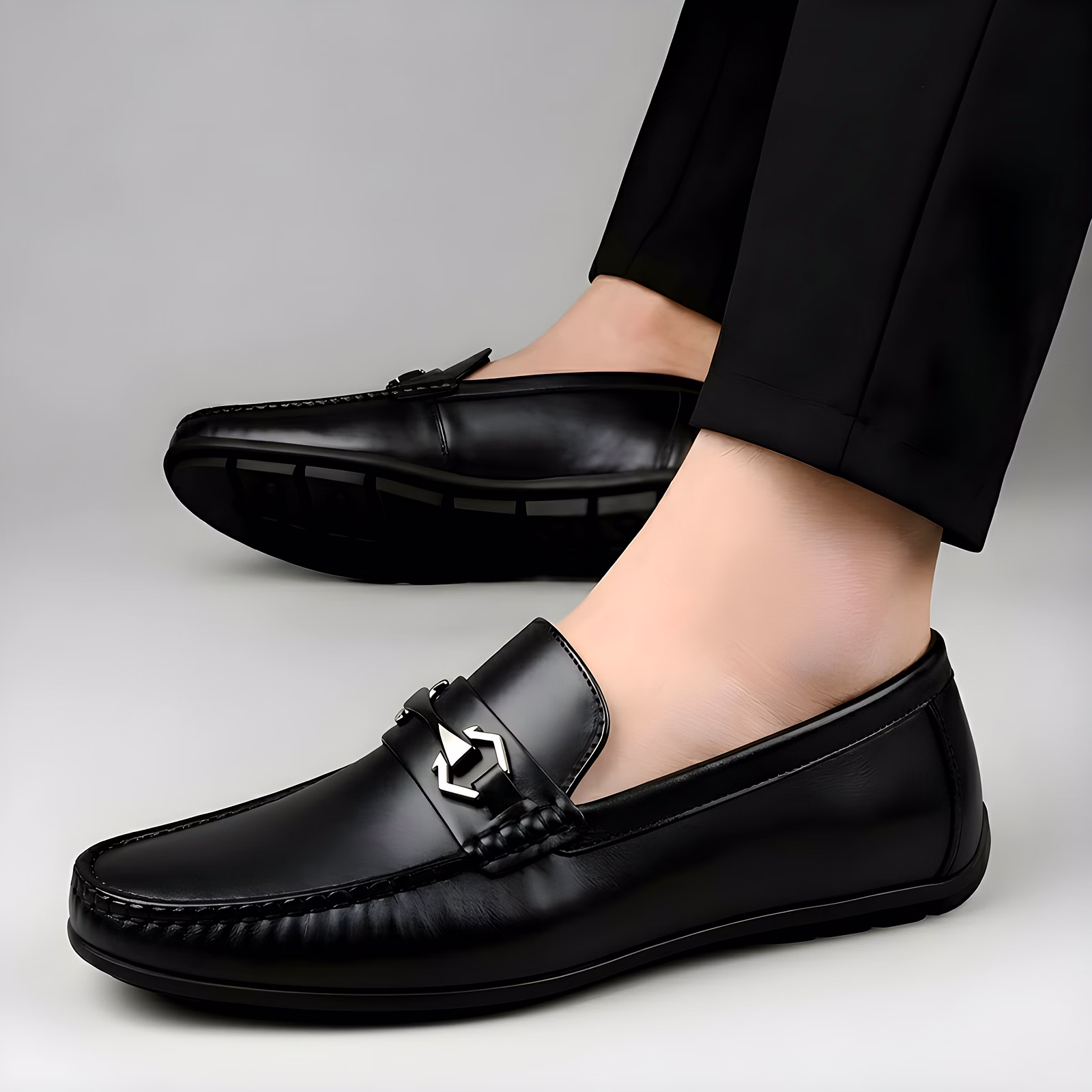 WUGO Men's Black Casual Slip-On Loafers | Comfortable Driving & Daily Wear Shoes | Faux Leather | UK 10 image 4
