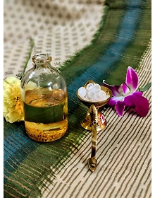 Camphor Oil 100 ML