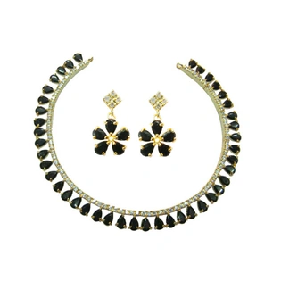 Vinayak Sober American dImond & Onyx Jewel Set (Pear)