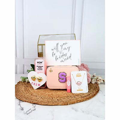 pretty in pearl hamper