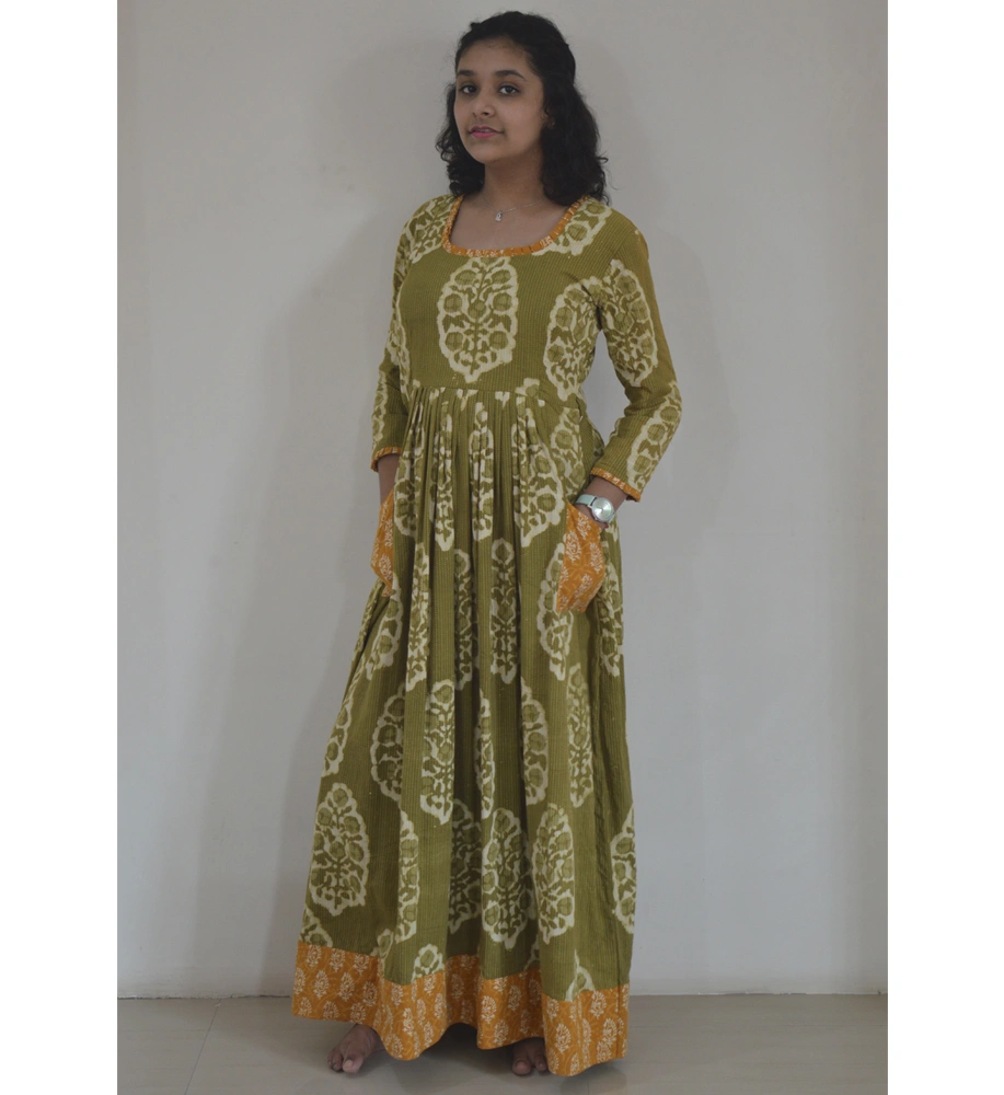 Mendi Floral Motif Dabu Print Kurti-1