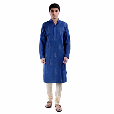 PIN TUCKS AND THREAD EMBROIDERED KURTA WITH WHITE CHURIDAAR-SP 19 UTSAV MEN 14-M