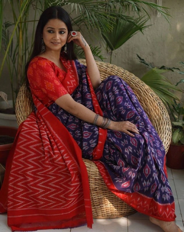 Red Linen Digital Printed Saree - Elevate Your Ethnic Style-Red-2