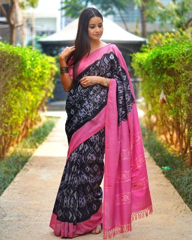 Pink Linen Saree with All-Over Digital Print - Elegant &amp; Comfortable-Pink-1