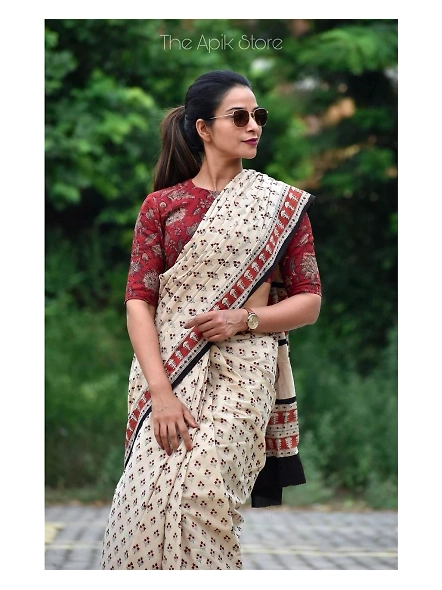 Exquisite White Linen Saree with All-Over Digital Print - Pure Luxury-White-2