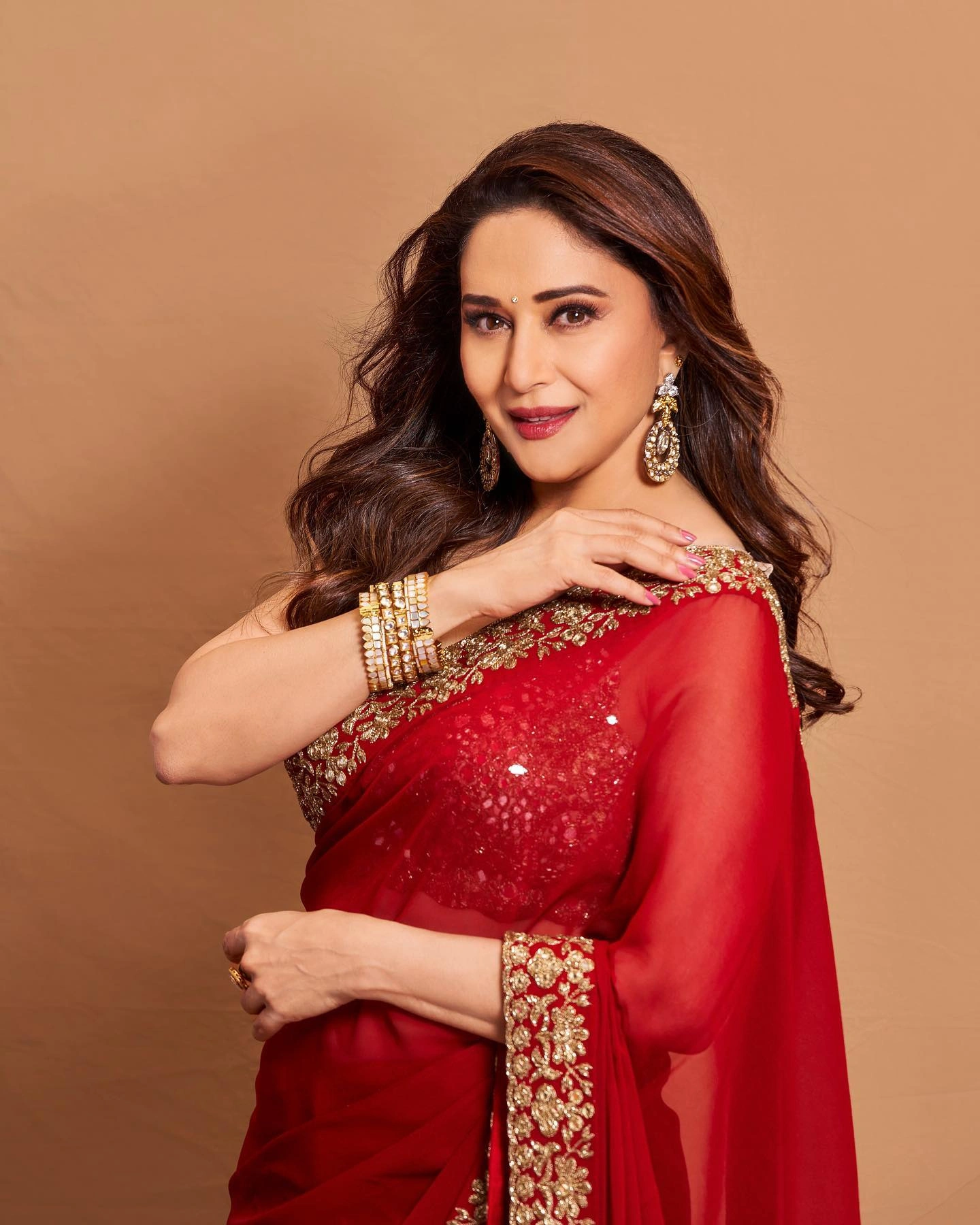 Madhuri dixit red sales frock online shopping