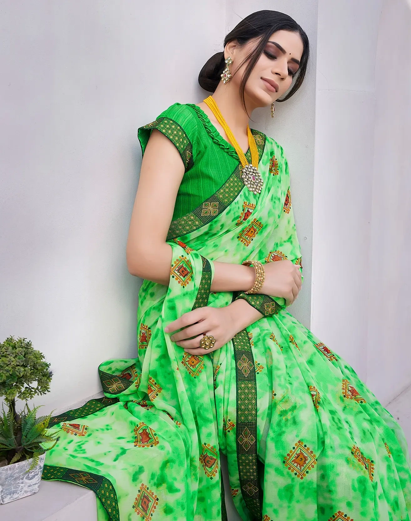 Exquisite Georgette Saree with Jacquard Lace Borders-Green-2