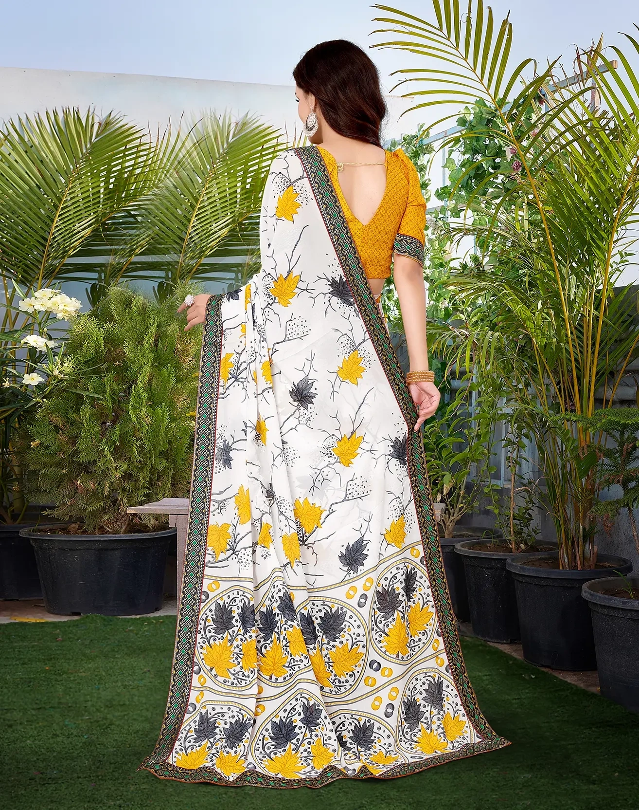 Luxurious Georgette Saree with Elegant Lace Border-Yellow-5