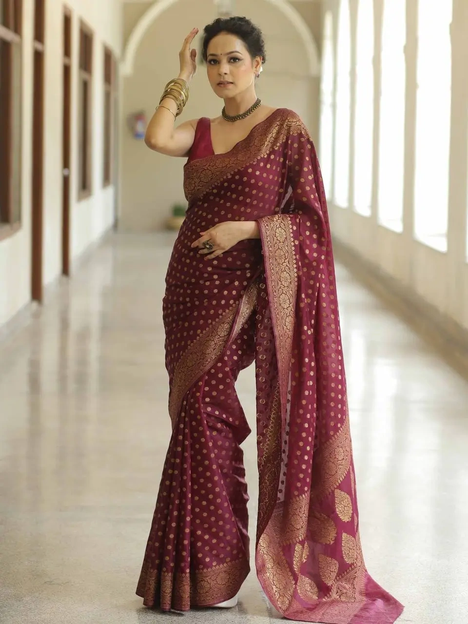 Pure Banarasi Silk Saree with Attractive Blouse Piece - Luxurious Jacquard Work-RS18M