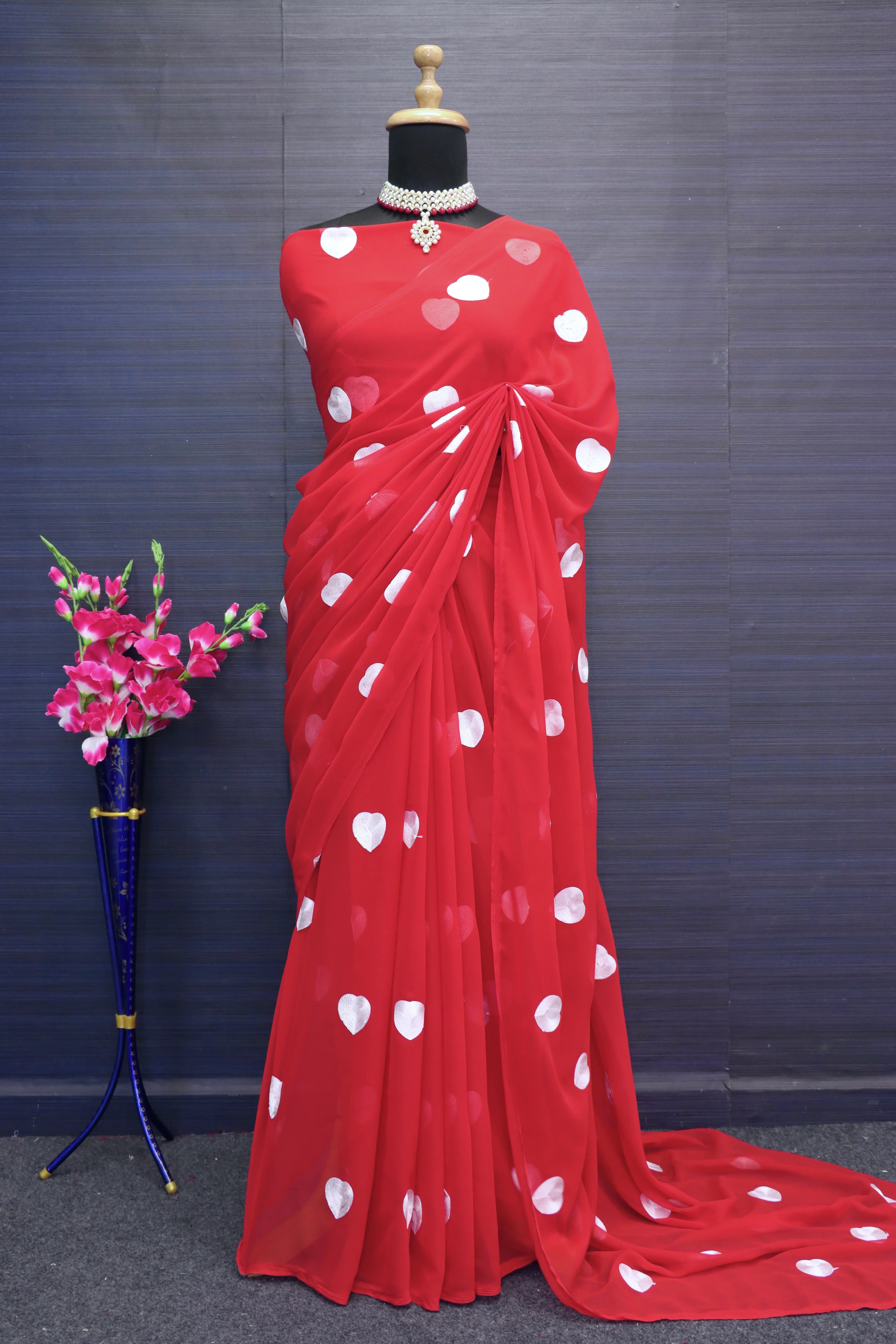 Heartfelt Elegance Georgette Saree with Heart Embroidery-Red-4