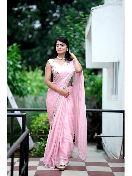 Saree with blouse piece