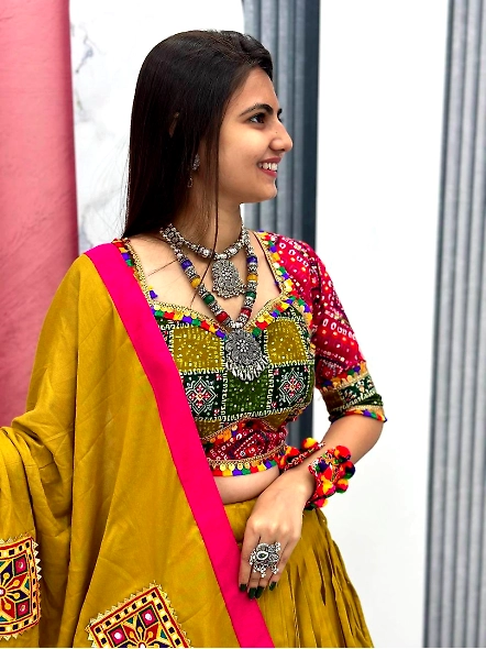 Bandhani blouse design