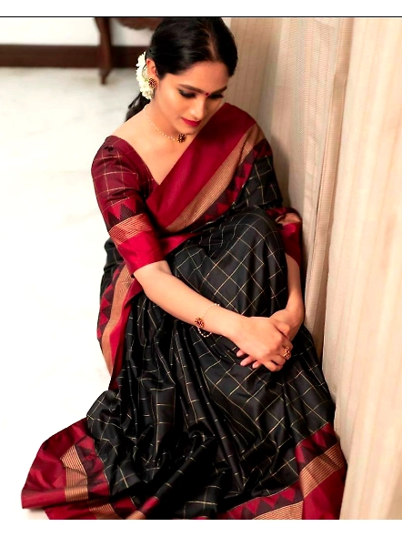 Kanjeevaram silk saree with blouse piece