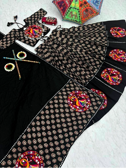 Black chaniya choli for garba