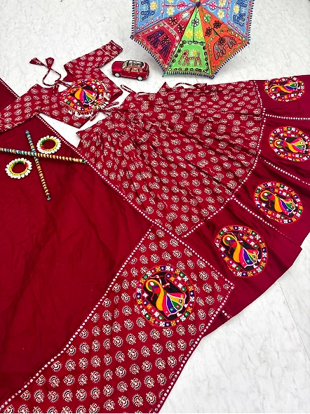 Red chaniya choli for garba