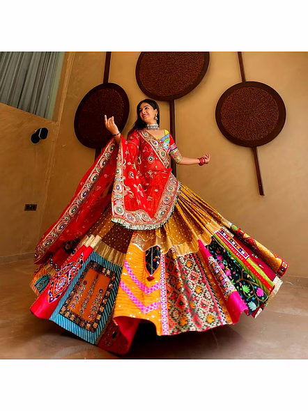 Real Mirror Work Digital print Chnaiya Choli For Navratri 100-3