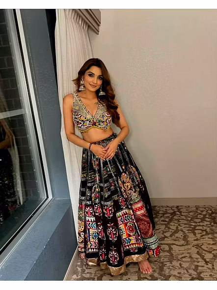 Real Mirror Work Digital print Chnaiya Choli For Navratri 111-4