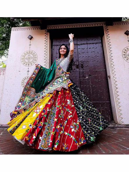 Geeta Rabari Mirror Work Chaniya Choli-2