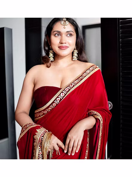 Red Velvet Saree-Red-2