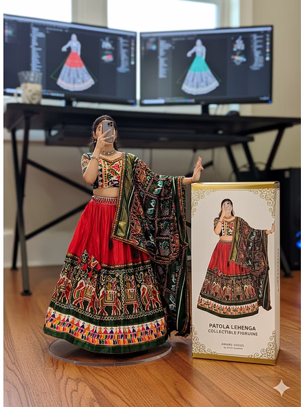 Patola Garba Choli with Gamthi Work-GRTN8079