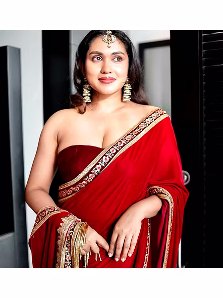 Red Velvet Saree-Red-1
