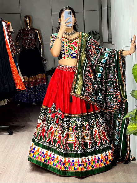 Patola Garba Choli with Gamthi Work-3