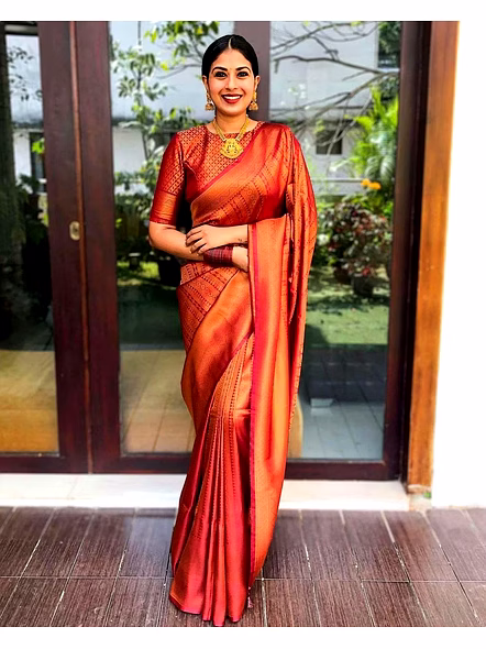 banarasi lichi silk saree