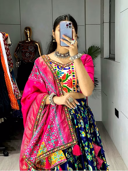 Dola Silk Patola Lehenga With Gamthi Work Border-Navy Blue-5