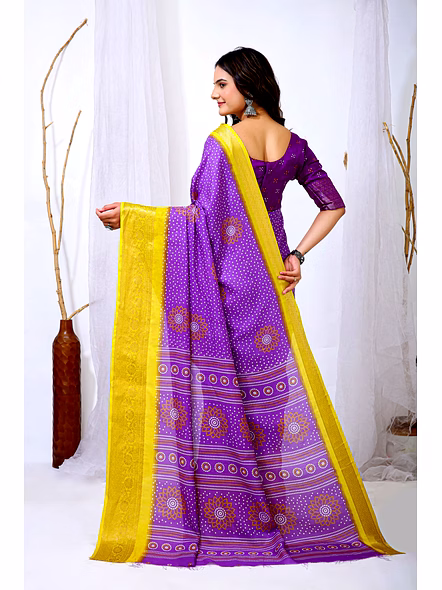 traditional Bandhani saree