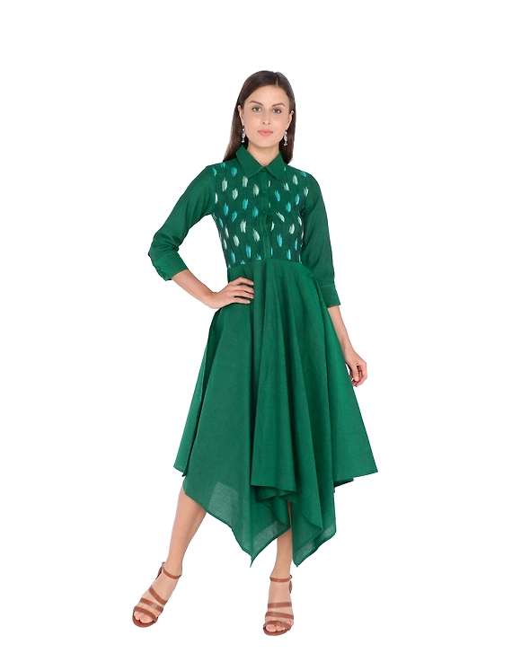 MANGALAGIRI COTTON DRESS IN EMERALD GREEN WITH AN IKAT YOKE : LD500B-LD500B-M