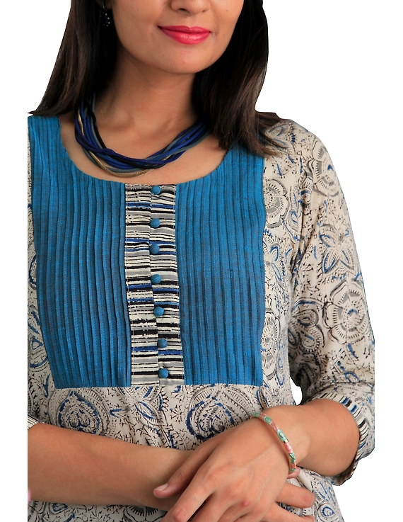 OFF WHITE KALAMKARI PINTUCKS KURTA WITH PALAZZO PANTS : LK220D-XS-1
