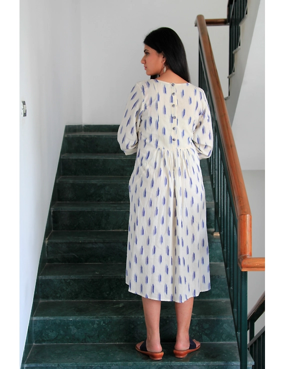 White ikat dress with embroidered yoke and fron pockets: LD530D-s-2